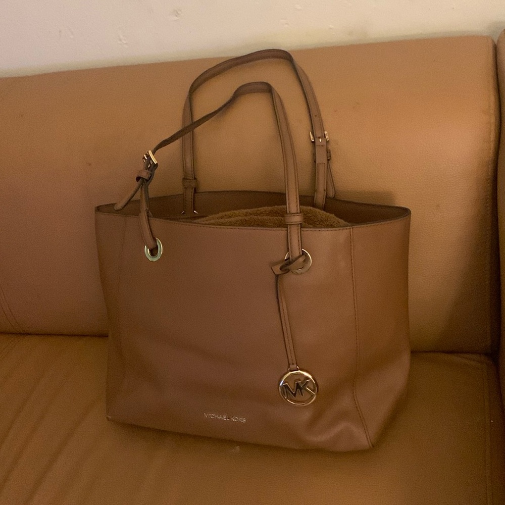 NO FURTHER REDUCTIONS Michael Kors Satchel